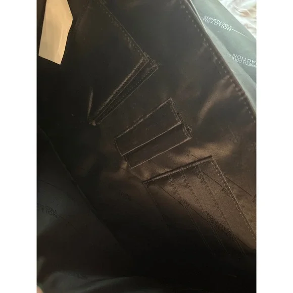 Kenneth Cole Reaction‎ Show Business 16 Black Leather Laptop Messenger Bag